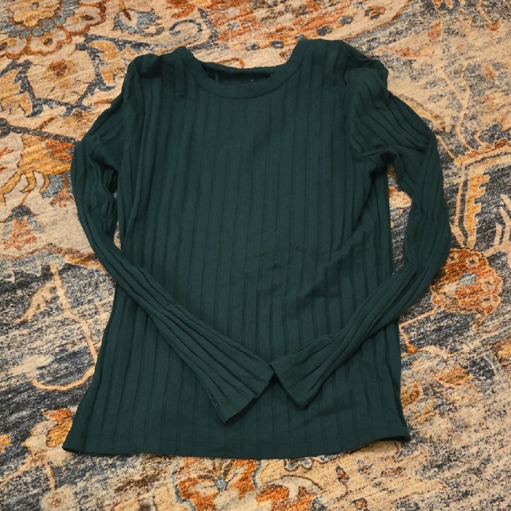 Elegant Green Ribbed Women's Top